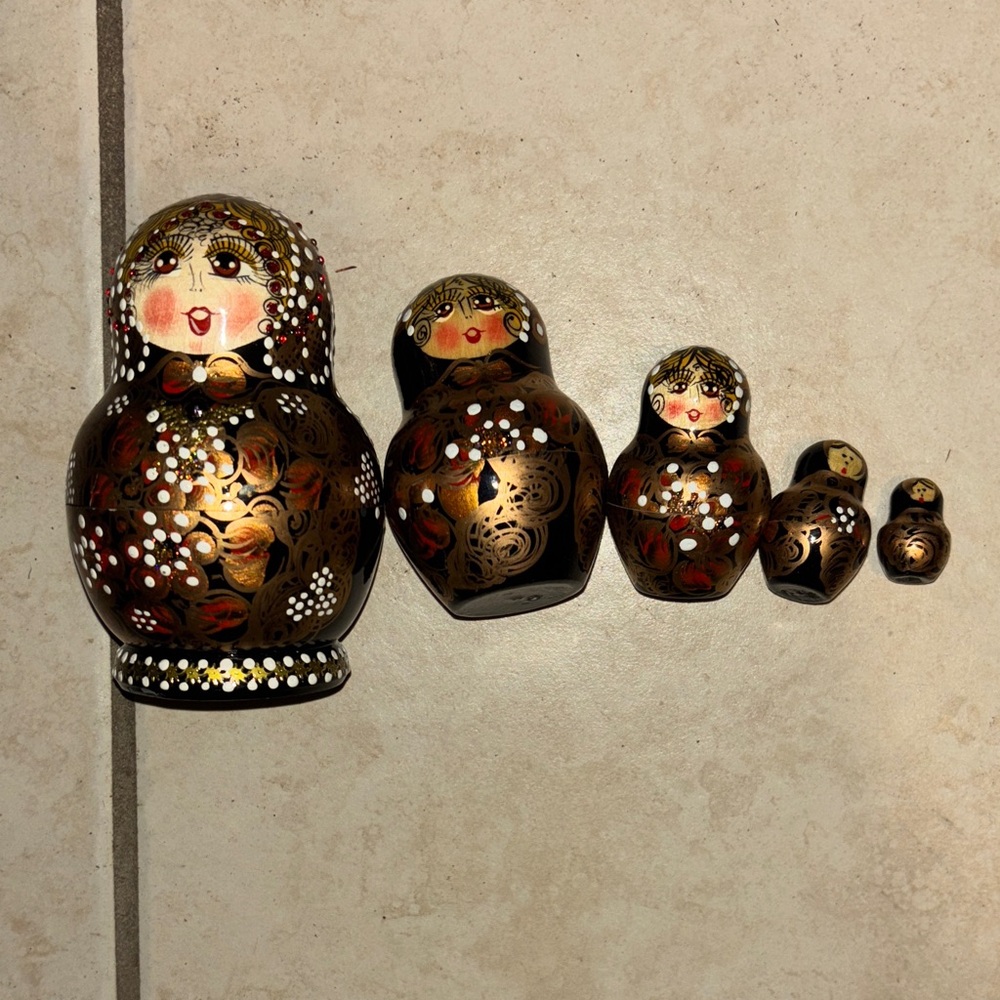 Set of Russian Nesting Dolls